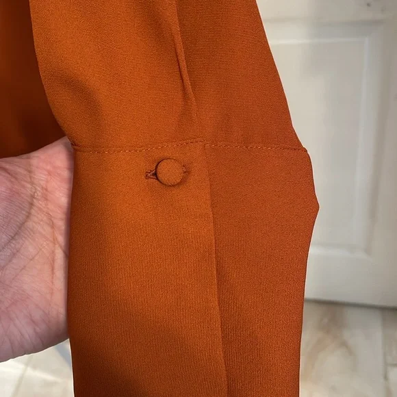 Worthington Bronze Wave Blouse - Picture 5 of 6